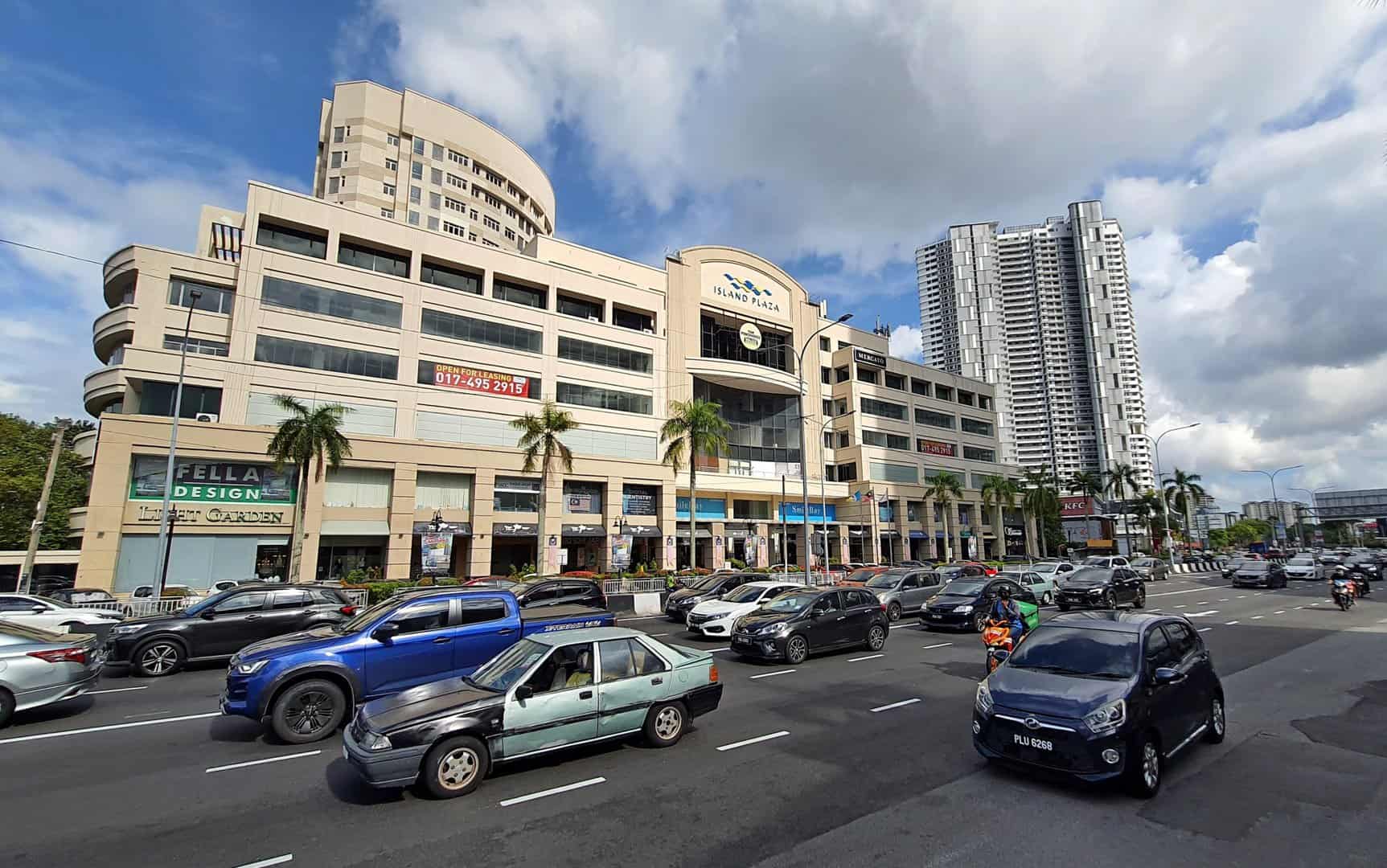 Island Plaza shopping centre and Straits Quay retail marina near Tanjung Tokong Penang